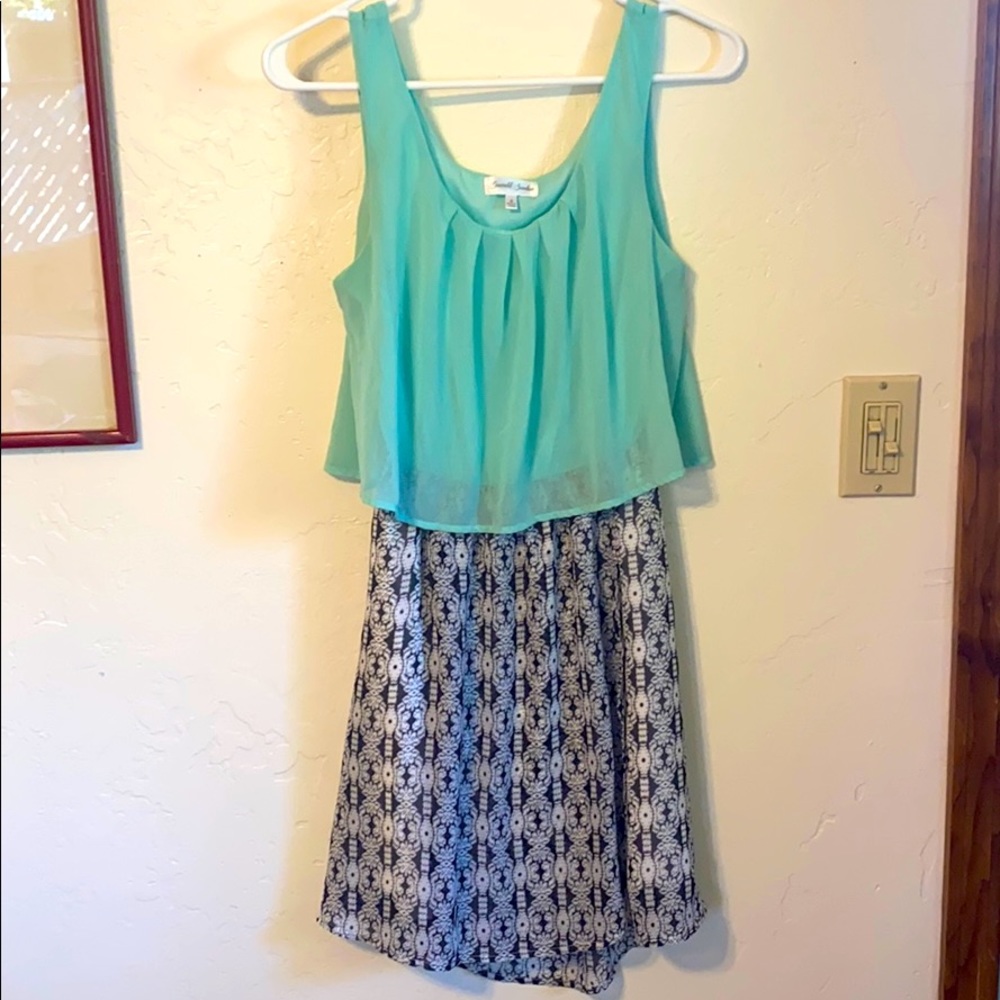 Key hole skater dress